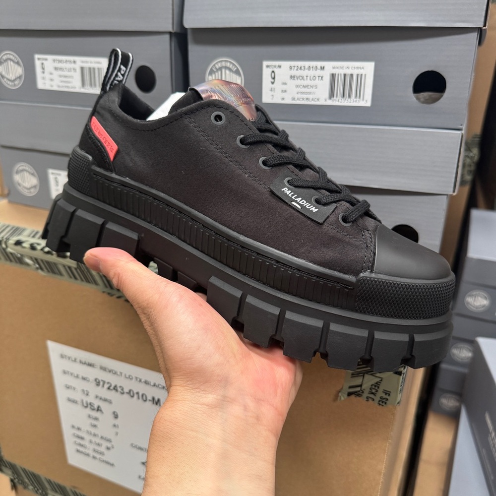 Palladium Revolt Lo Tx Black Low Sneaker Boot 97243-010 Chunky S52